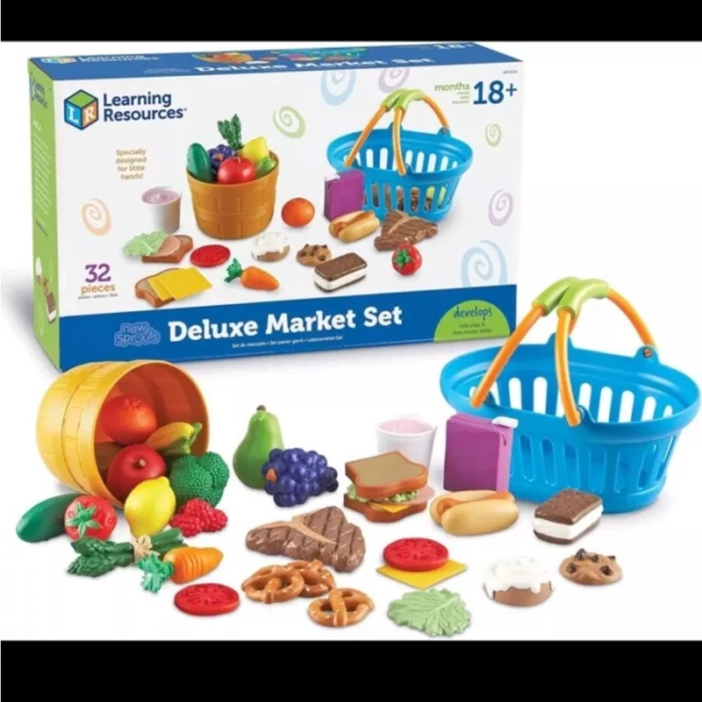 Learning Resources New Sprouts Deluxe Market Set - 32 Pieces